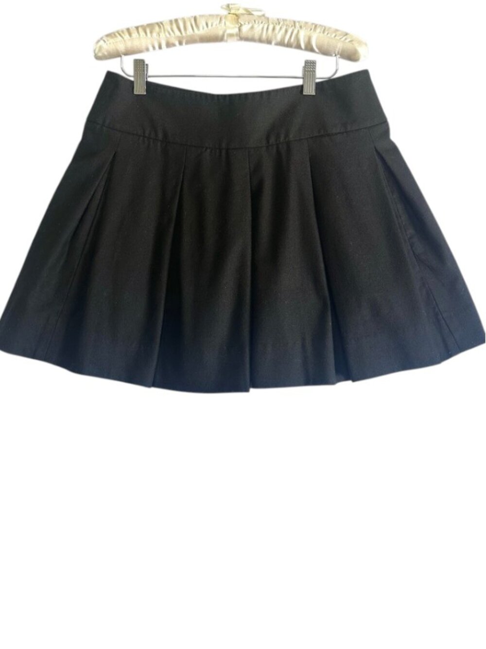 Vince Black Pleated Mini Skirt Size 6 Virgin Wool Blend Lined Skater Skirt